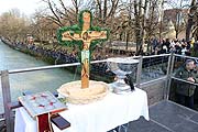2018 konnte wegen Hochwasser niemand ins Wasser springen.. (©Foto:Martin Schmitz)